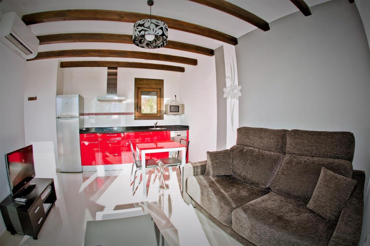 Apartamentos El Roble Valverde de la Vera Eksteriør billede