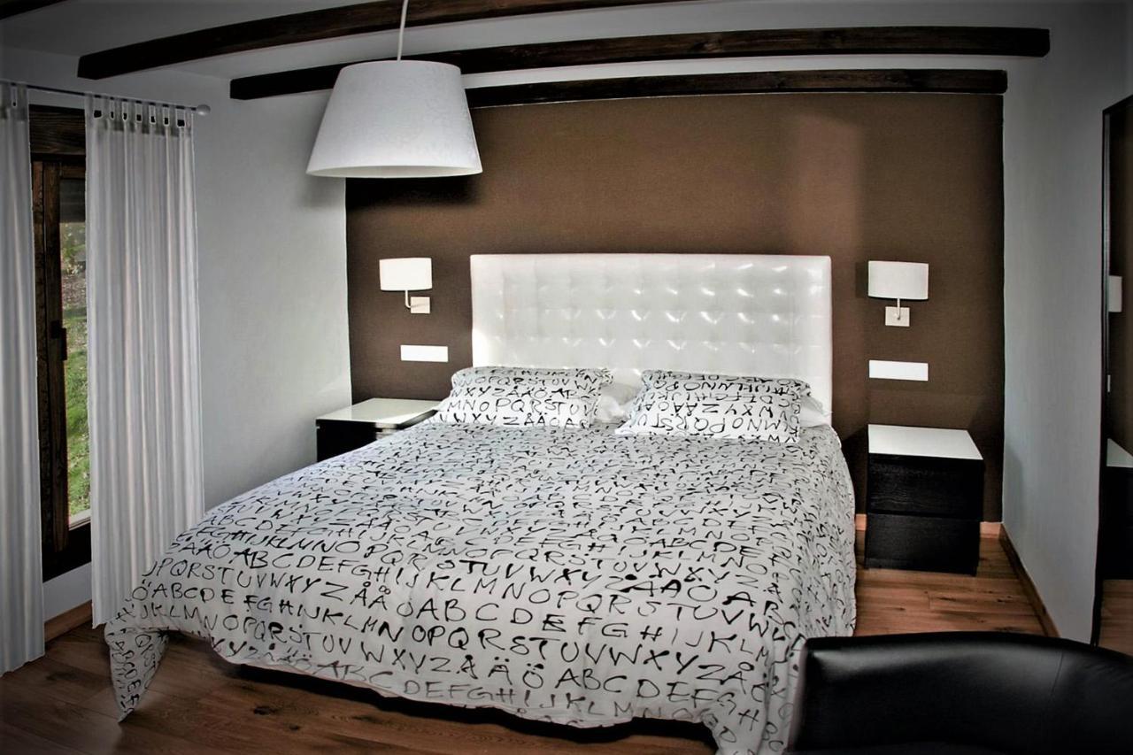 Apartamentos El Roble Valverde de la Vera Eksteriør billede