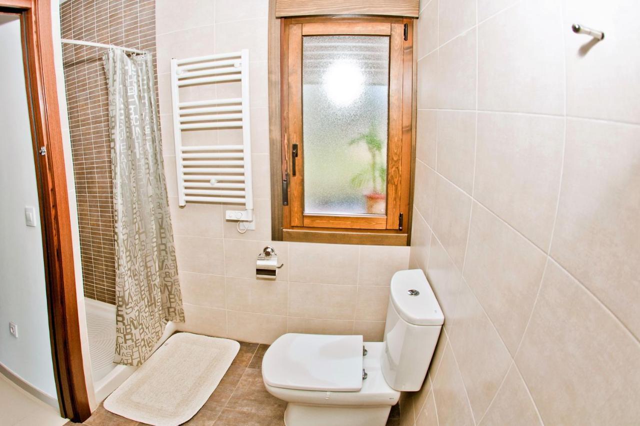 Apartamentos El Roble Valverde de la Vera Eksteriør billede